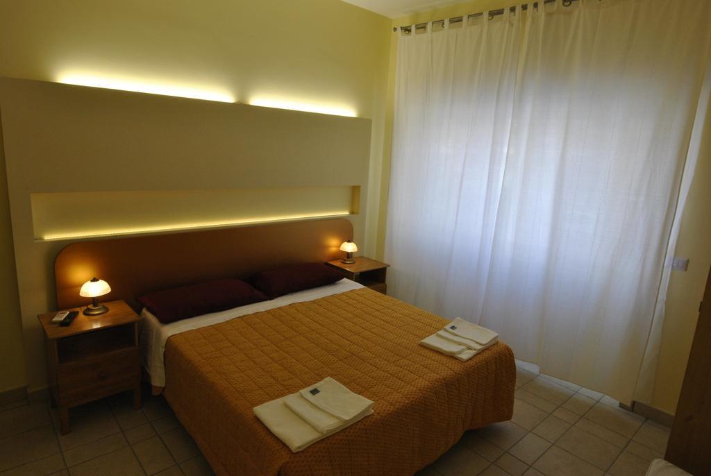 Hotel Roma Tourist House Exteriér fotografie